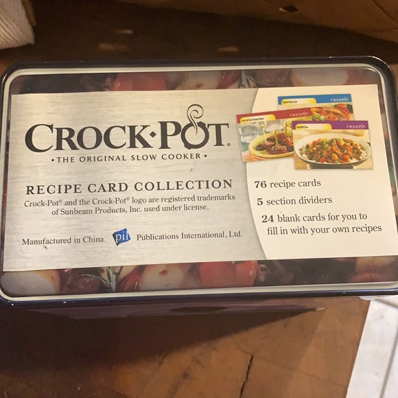 Crock Pot Recipe Box with Recipe Cards - Picture 2 of 3